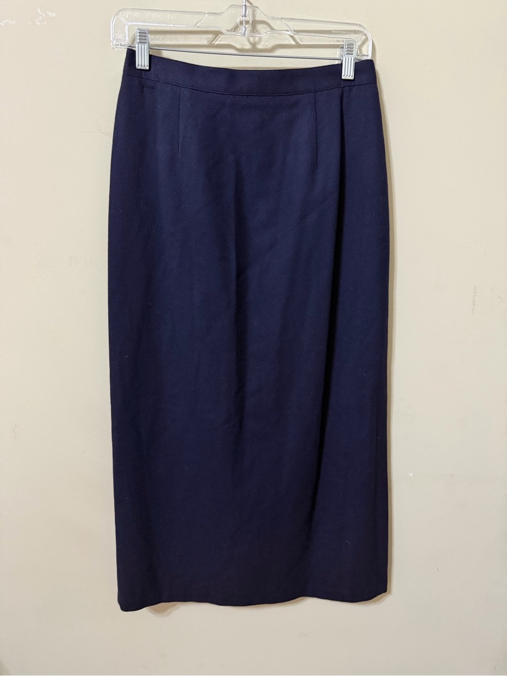 Classic vintage wool Navy Pencil Skirt Women's Tailored chic 28” waist classic